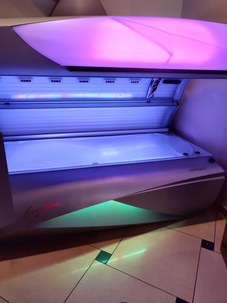 Solarium Ergoline Affinity 600 - idealny stan + lampy