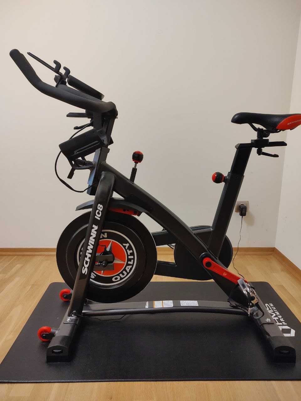 Schwinn Rower Spinningowy IC8 - Opór Magnetyczny