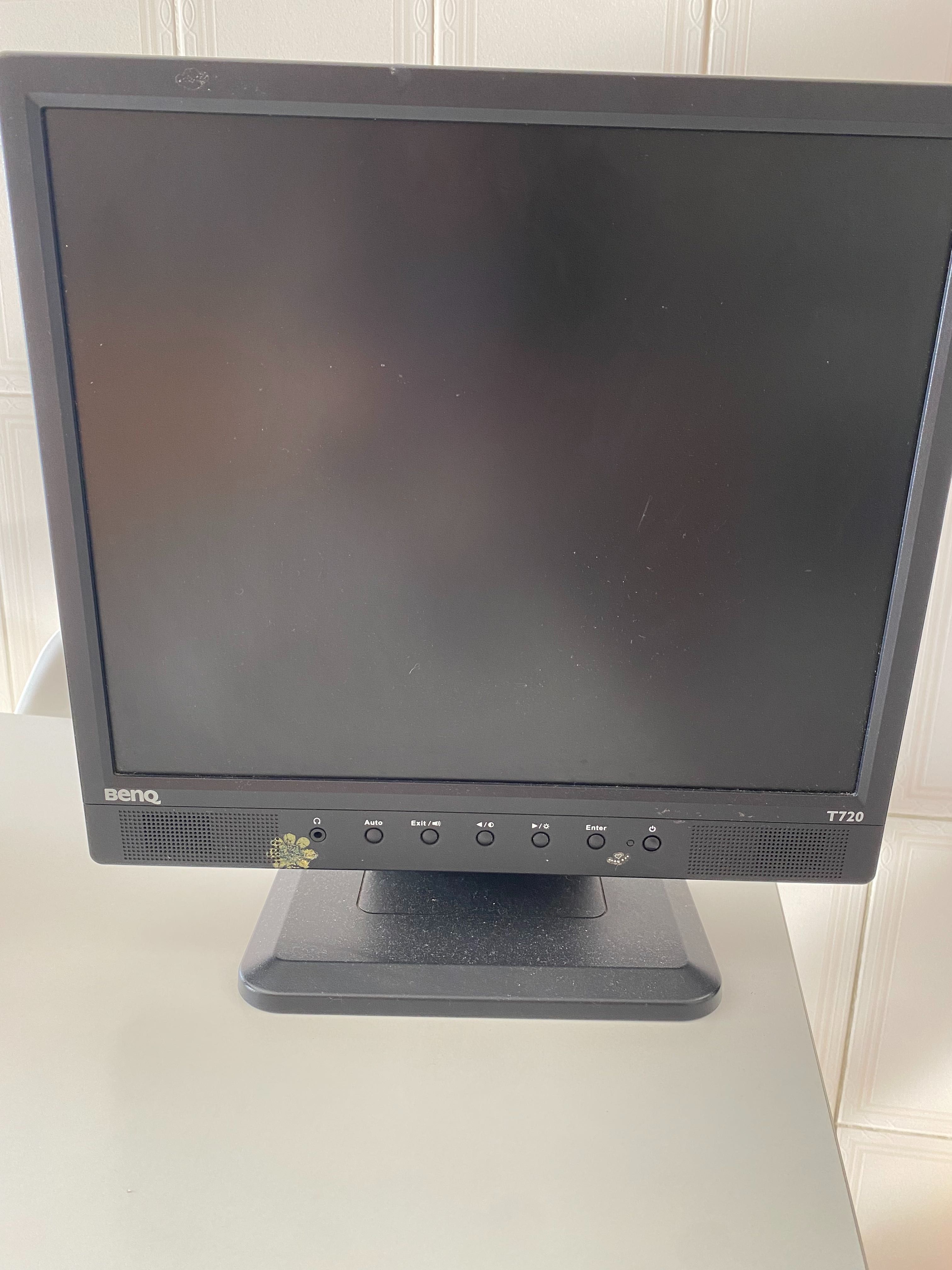 Monitor Benq Q7C3