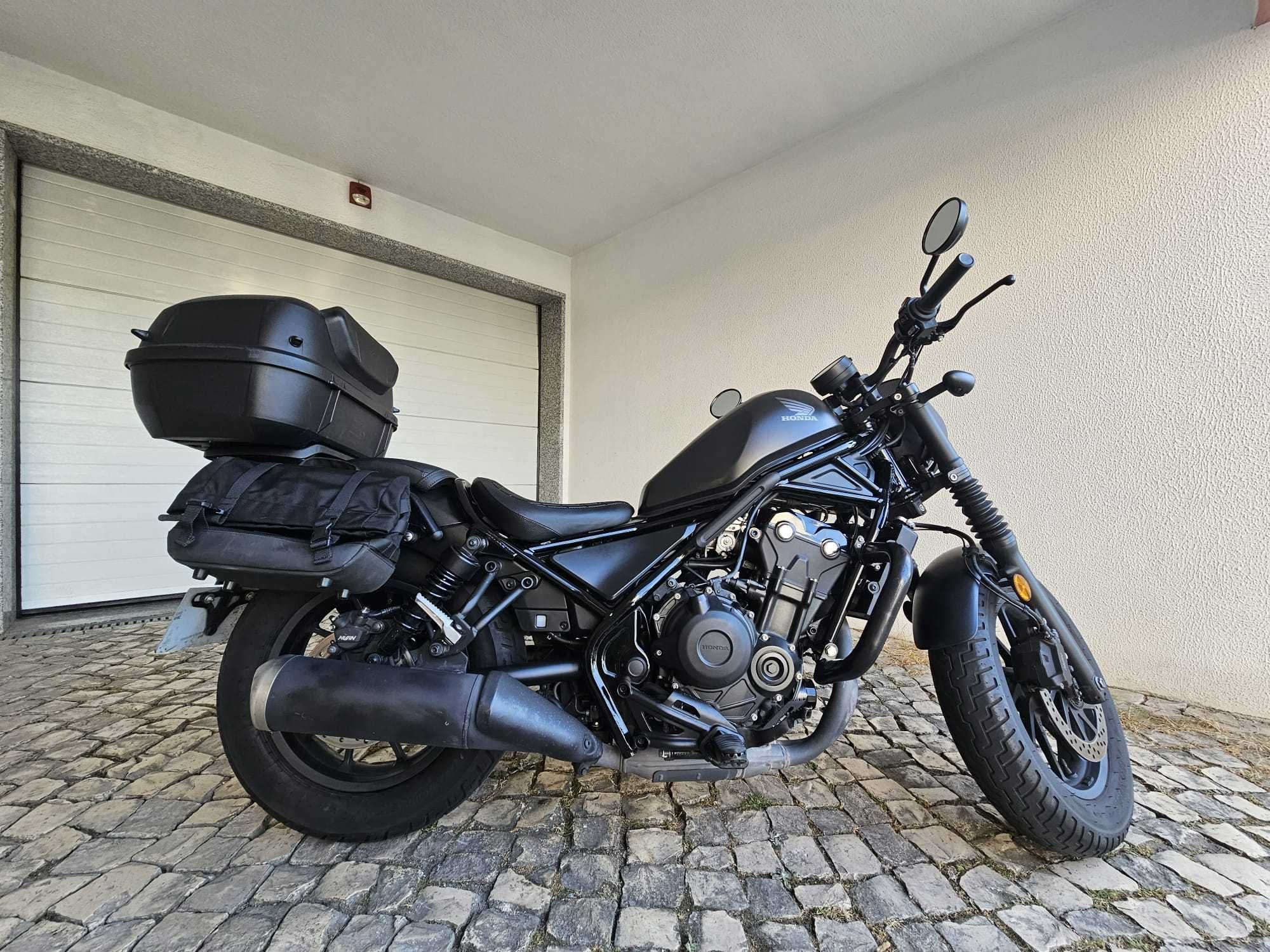 Honda CMX 500 Rebel de Novembro de 2021 com extras impecável