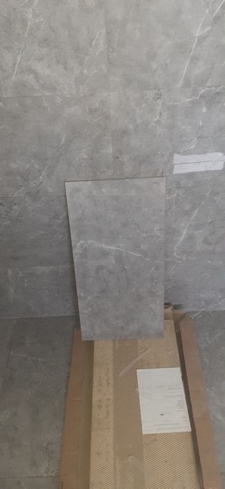 Sprzedam nowe płytki z gresu ,szare i białe.