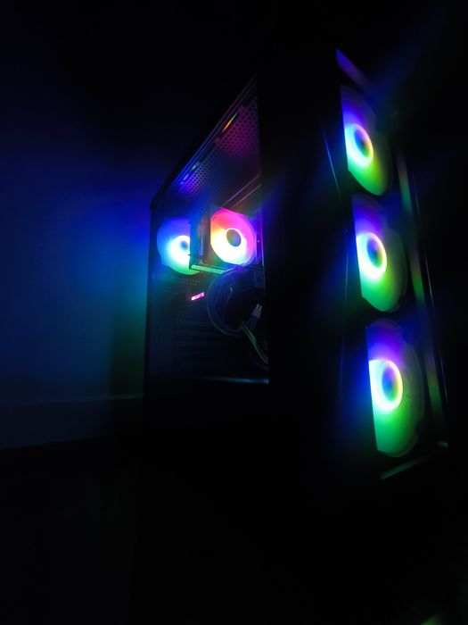 Komputer gamingowy I5 / 16GB Ram / RX 570 4gb / SSD + HDD