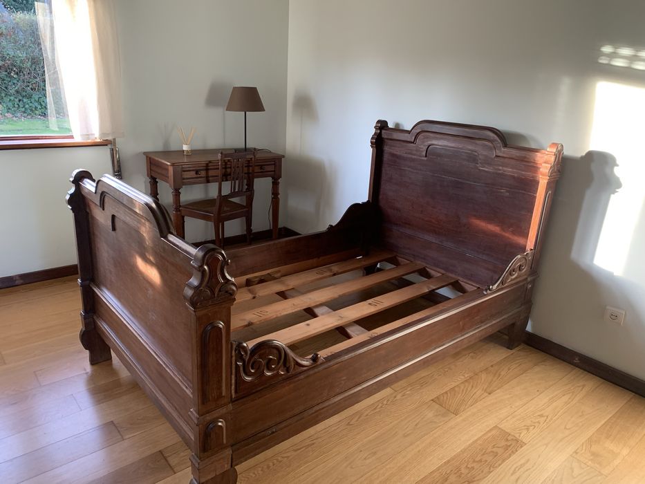 Cama antiga bem conservada