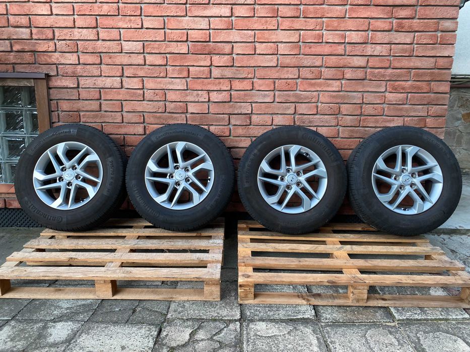 Koła Hyundai Tucson 6.5Jx16H2 ET45 5x114,3 Continental 215/70 16'
