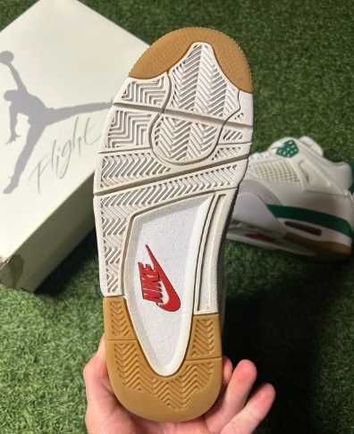 Nike SB x Jordan Air Jordan 4 "Pine Green" r.41