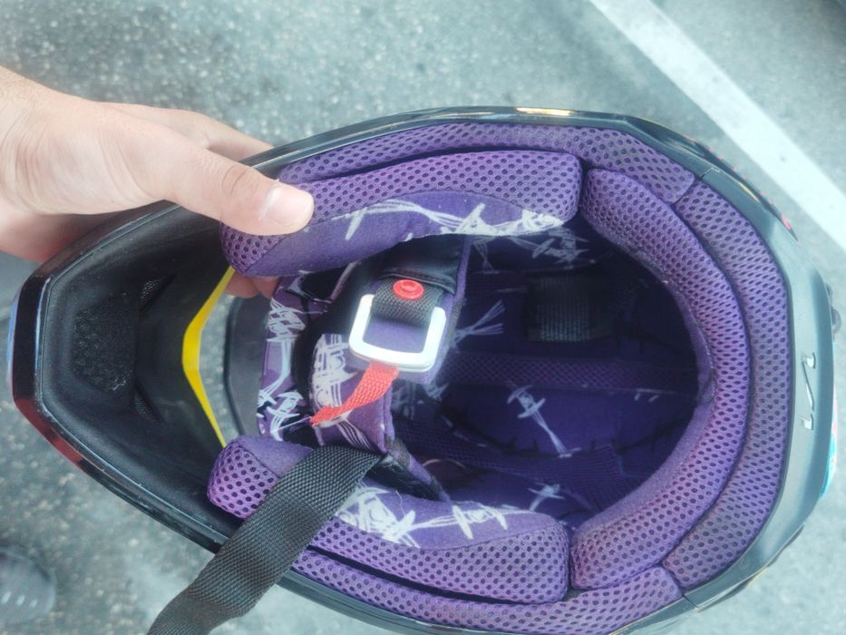 Capacete Fox v2 usado