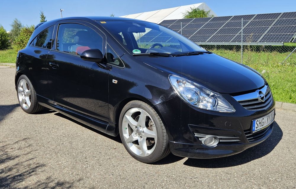 Opel Corsa D 1.6T GSi OPC 150koni