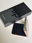 Samsung Galaxy Flip 4 5G Perełka