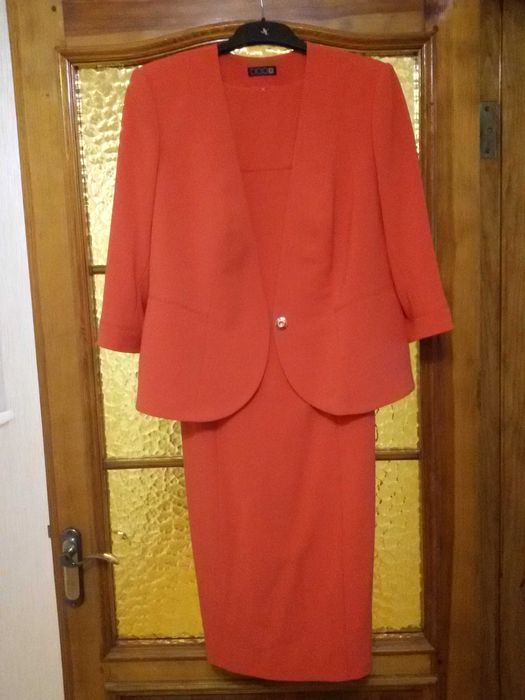 Стильный женский костюм р 54 торговой марки "Джей Эль" J&L .