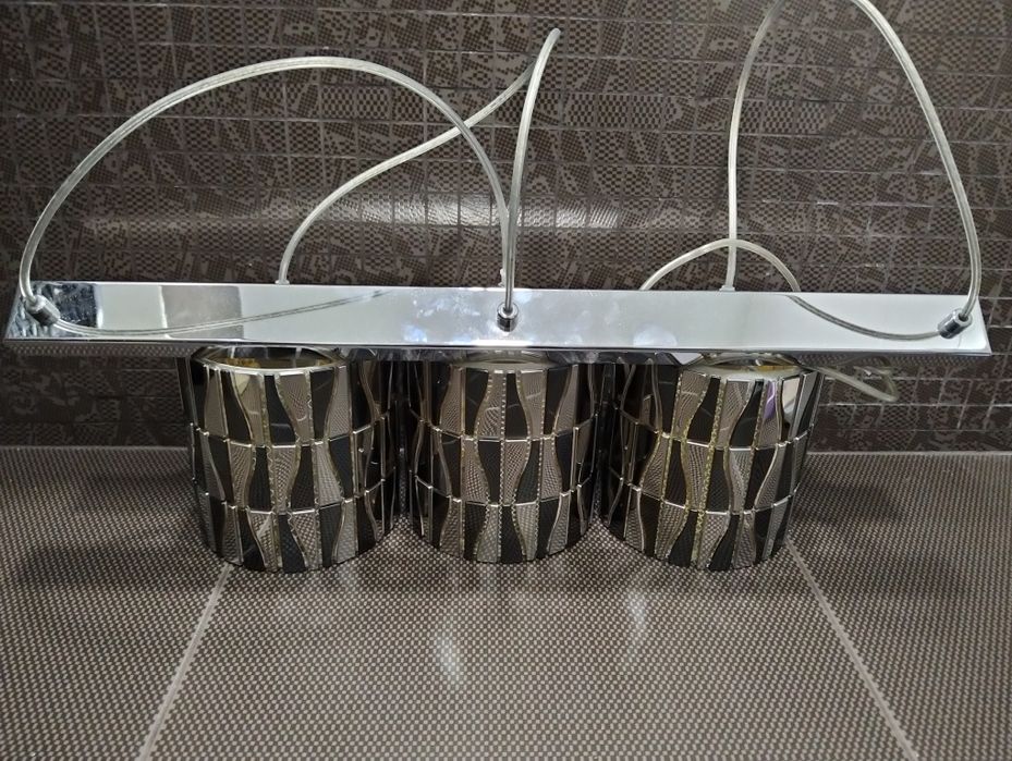 Стильна люстра в зал чи коридор