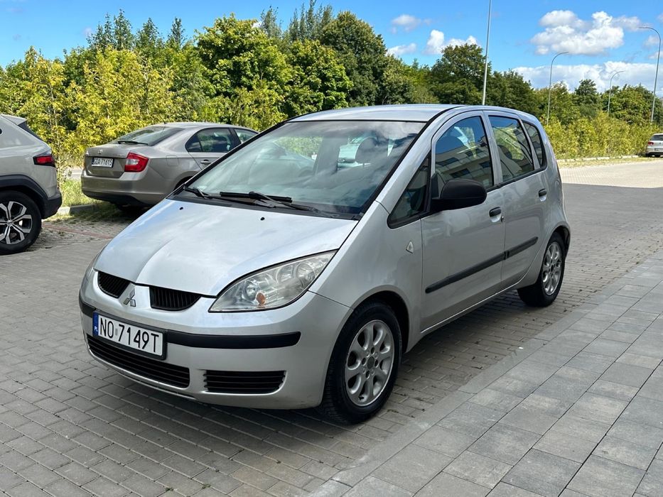 Mitsubishi Colt stan dobry, do jazdy.