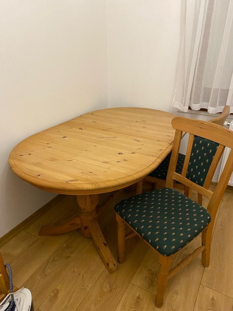 Stół drewniany lite drewno sosnowe + 4 krzesła