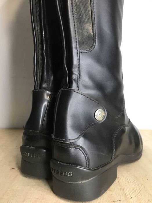 148.41. Oficerki Steeds Tender roz: 41 Regular