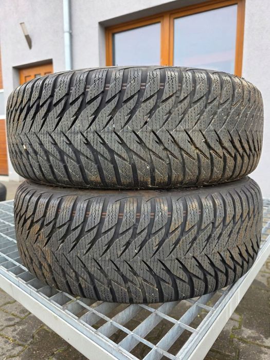 OPONY ZIMOWE GOODYEAR ULTRAGRIP 8 205/60 R16 2SZT