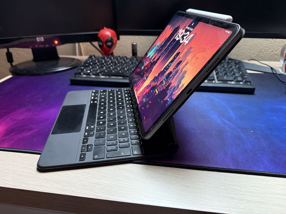 iPad Pro 11” M1 + Teclado + Caneta