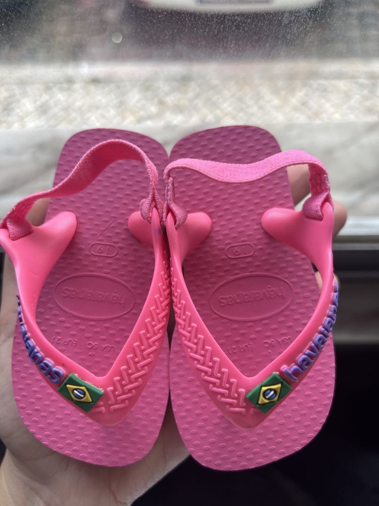 Havaianas bebê rosa