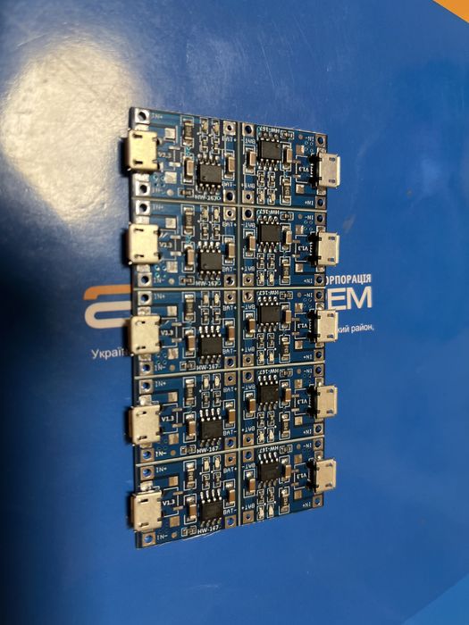 Модуль зарядки 4056 micro usb