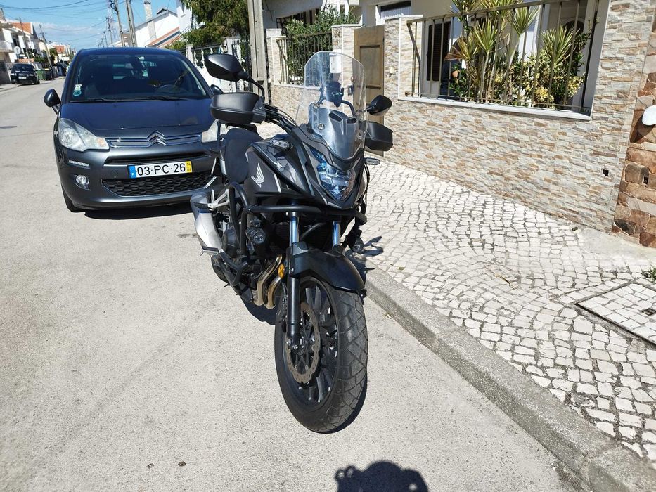 Honda CB500X - 5900KM - COMO NOVA