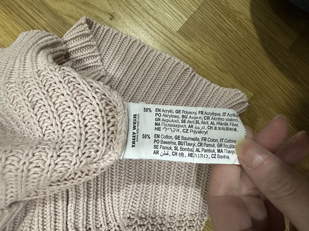 Sweter damski z koronką S tally weijl