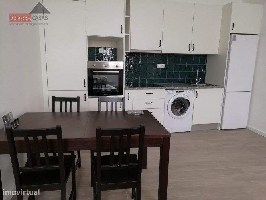 Prédio com 4 apartamentos totalmente remodelado - Centro de Mortágua