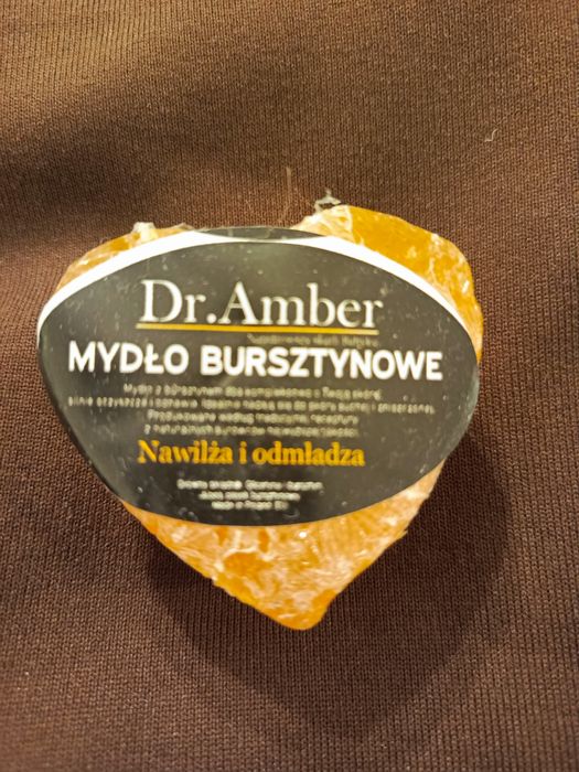 Mydlo bursztynowe.