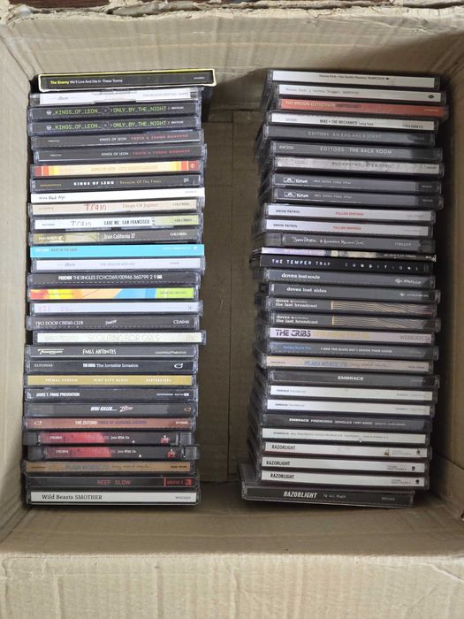 Indie Rock CD | Kasabian, The White Stripes, Maximo Park, The Kooks