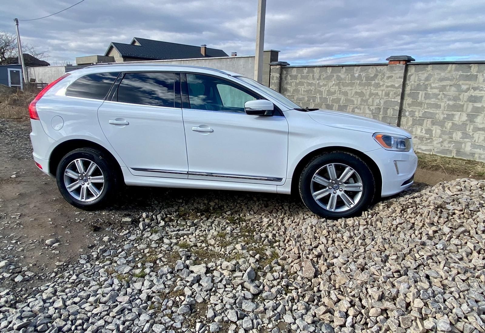 Продам VOLVO XC60  2.0Т  2016р.в.