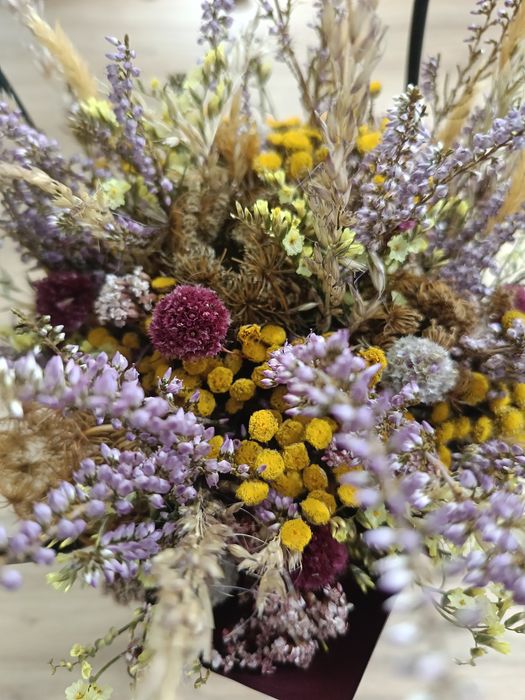 Flowerbox z suszonych i stabilizowanych roślin
