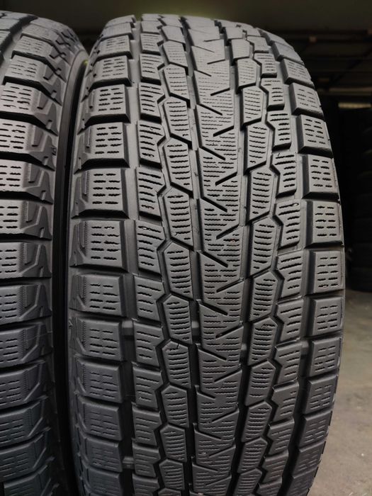 Yokohama R18 225 60 зимові шини вживані але добрі ще