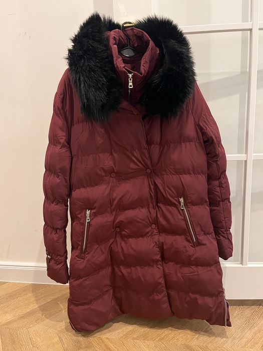 Kurtka ciążowa zimowa rośnie razem z brzuszkiem