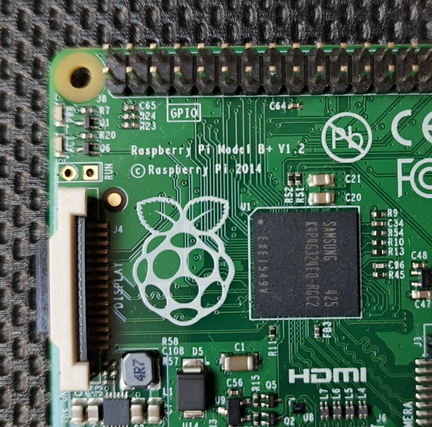 Raspberry Pi Model B+ v1.2 + Prototyping Pi + klawiatura myszka + kart