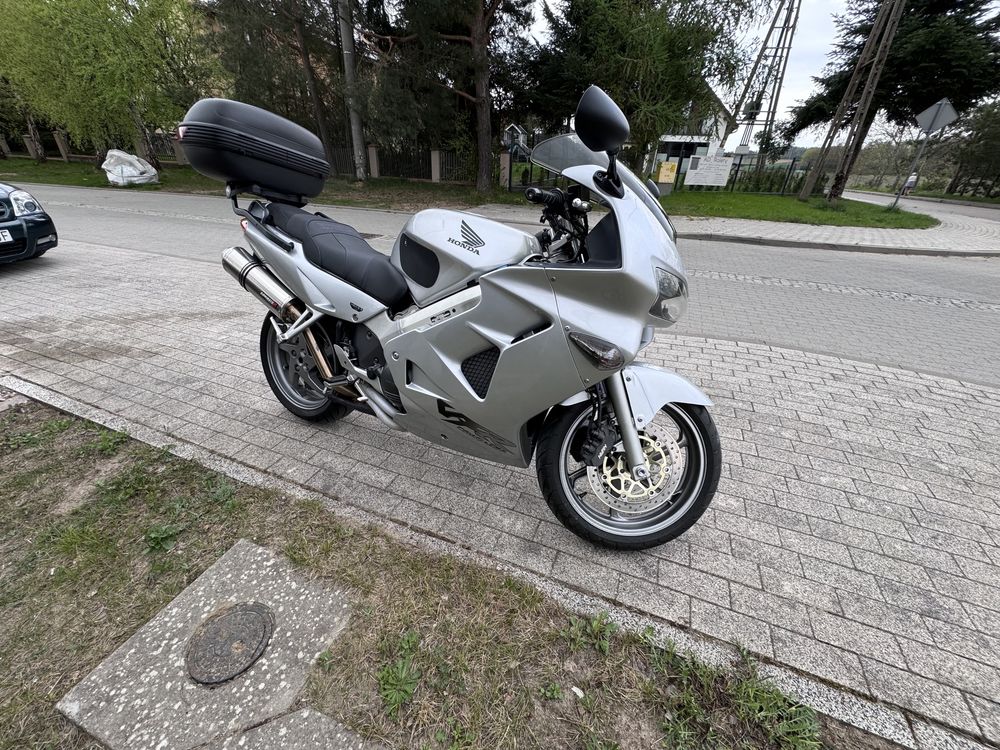 Honda VFR 800 V4 v-ka fv VAT
