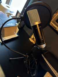 Mikrofon pojemnościowy M-Audio z filtrem i statywem