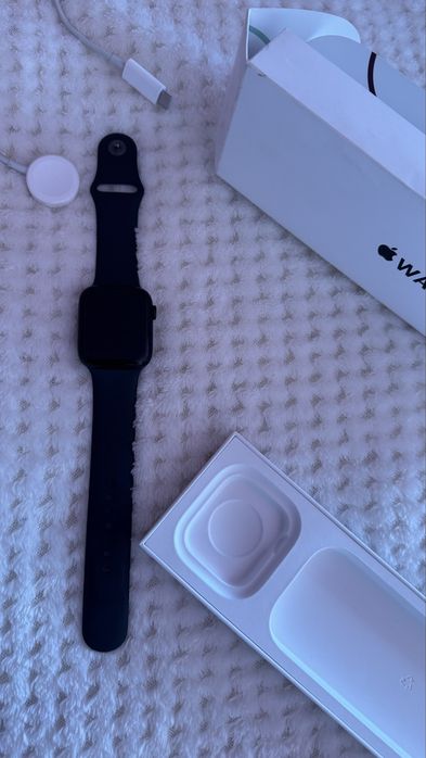Apple Watch SE 2 44mm