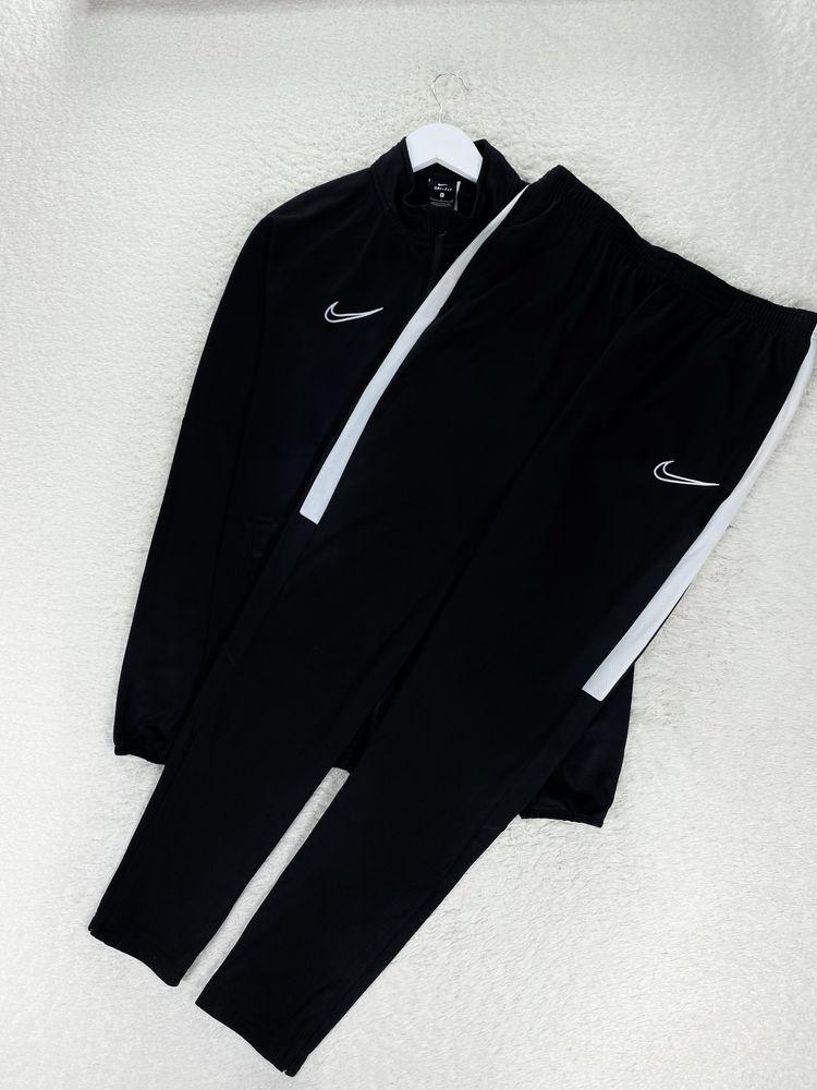 Мужской спортивный костюм Nike dri-fit nsw swoosh чоловічий