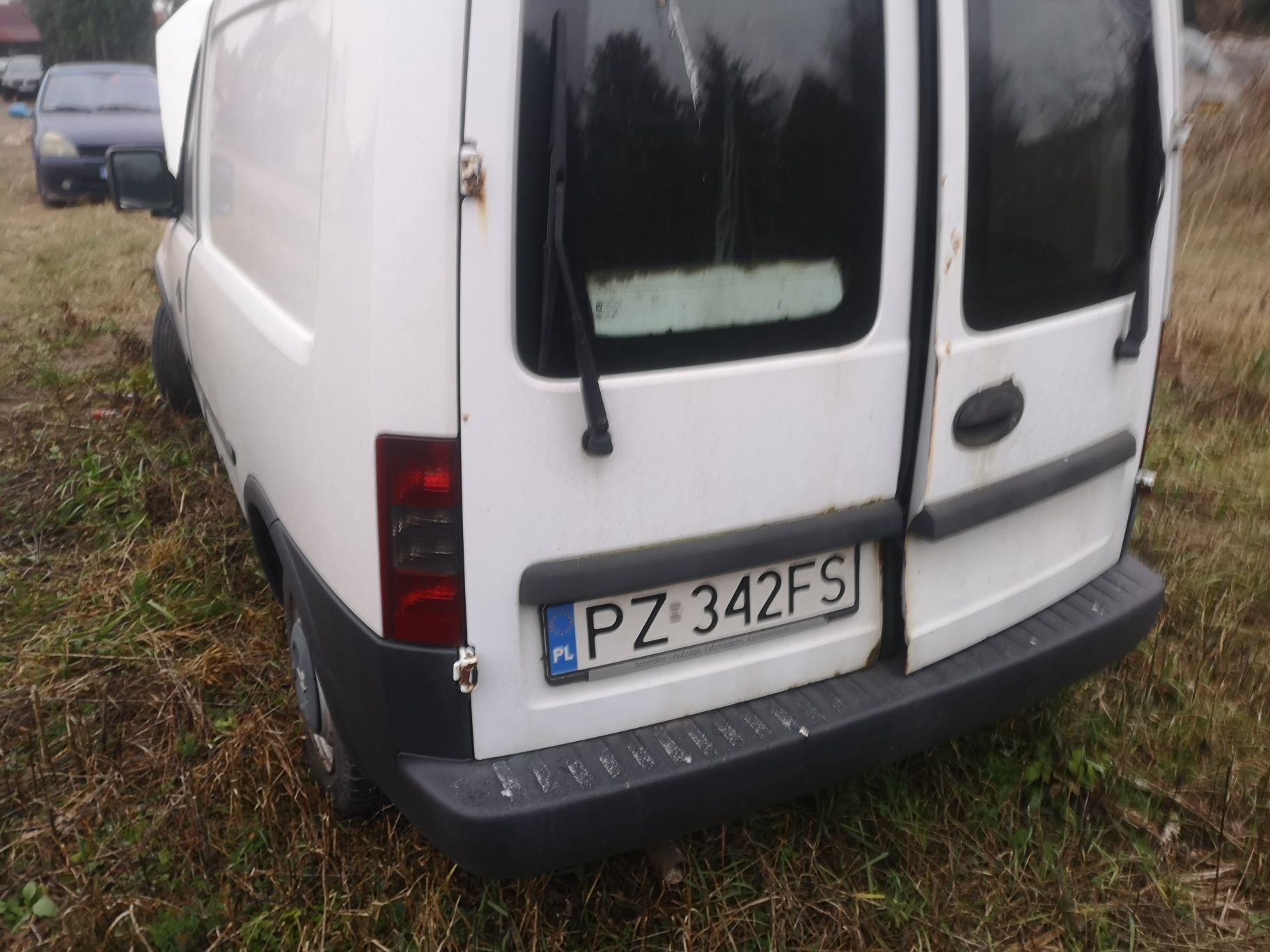 Opel Combo c zderzak tył tylny cały bdb stan W-wa