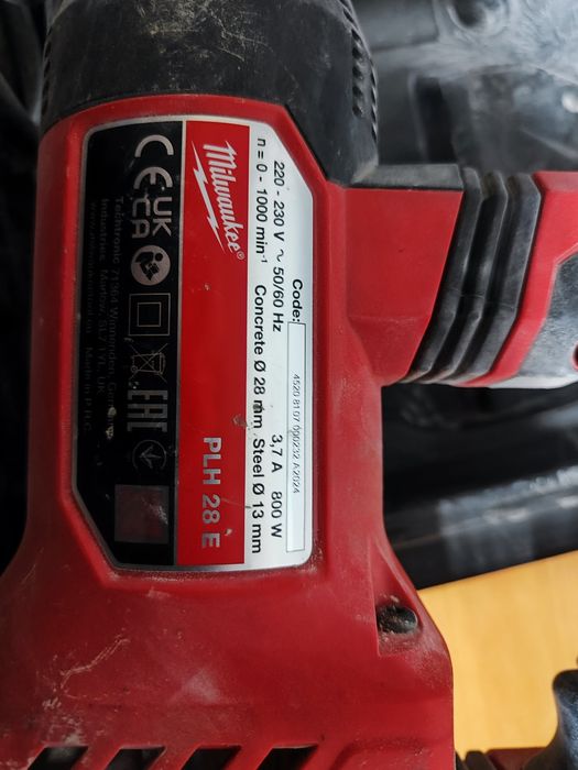 Młotowiertarka Milwaukee PLH 28 E