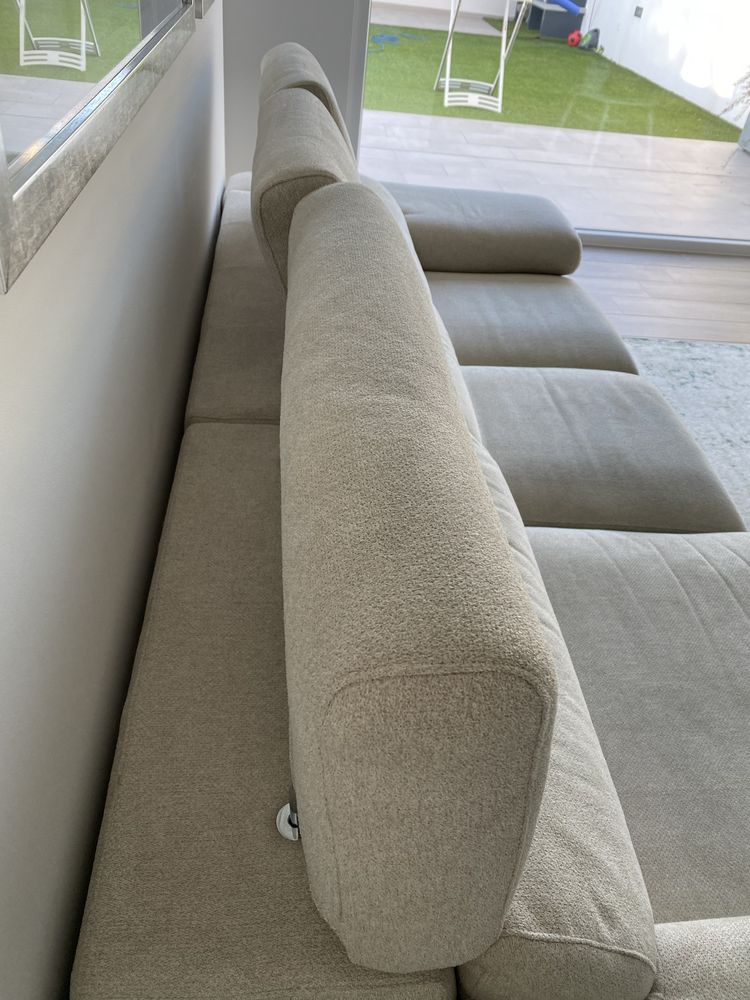 Sofá com chaise longue