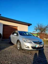 Opel Astra J 2010r