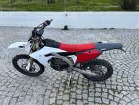 Vendo FANTIC XEF 250cc – 2022, Excelente Estado!