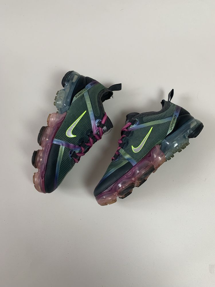 Кросівки Nike vapormax розмір 37 23,5 см