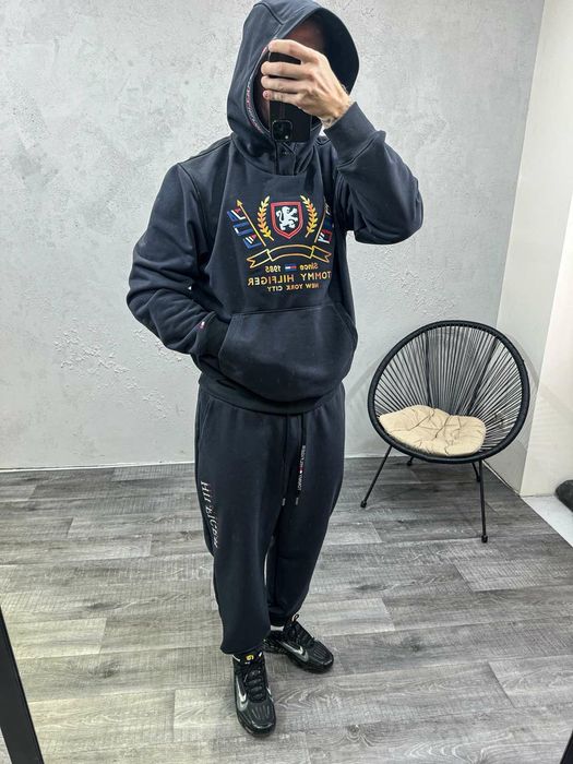 Продам зимние спортивные костюмы Tommy Hilfiger