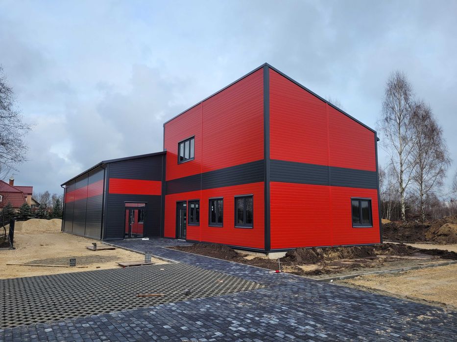 Budynek z płyty warstwowej magazyn garaż konstrukcja stalowa 12x25x4m
