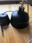 Lampa wiszaca czarna