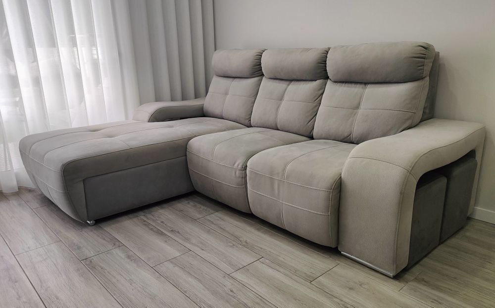 Sofá Chaise Longue com arrumação + 4 Pufes