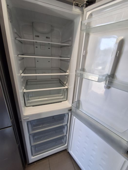 Холодильник Samsung modelRL34SCPS