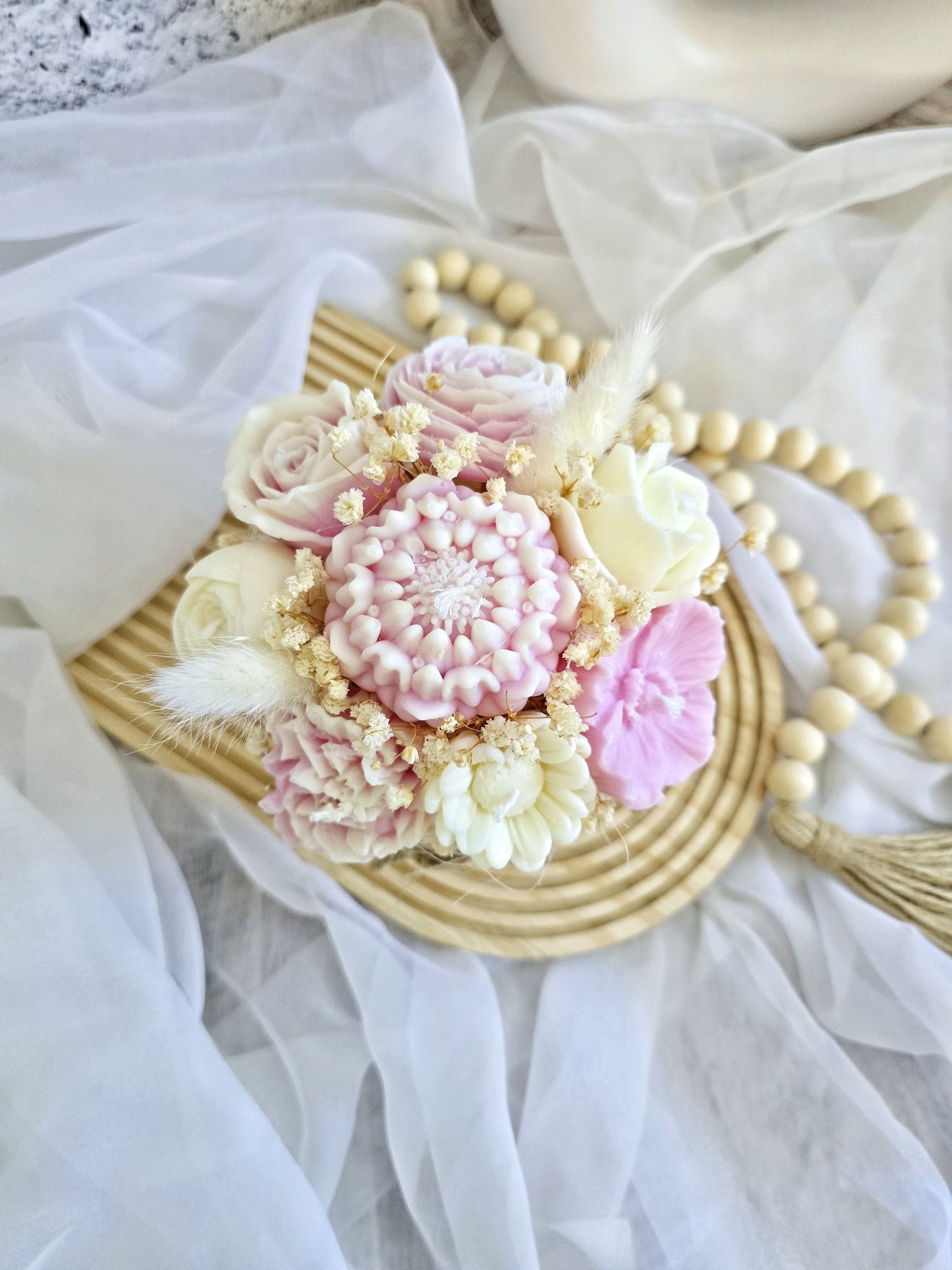 Bukiety w gipsowym pojemniku candlebox flowerbox