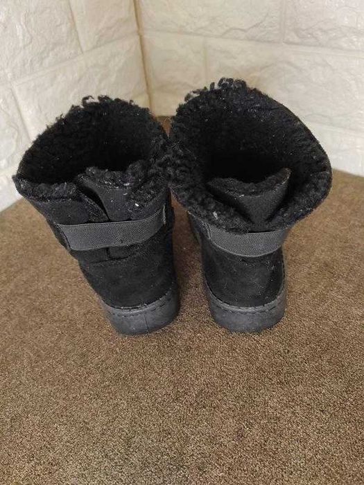 Дитячі черевики уггі 26р