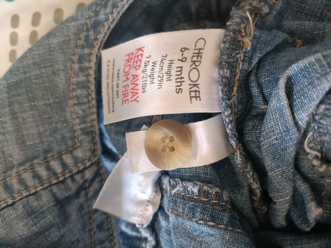 Krótkie ogrodniczki jeans rozmiar 74