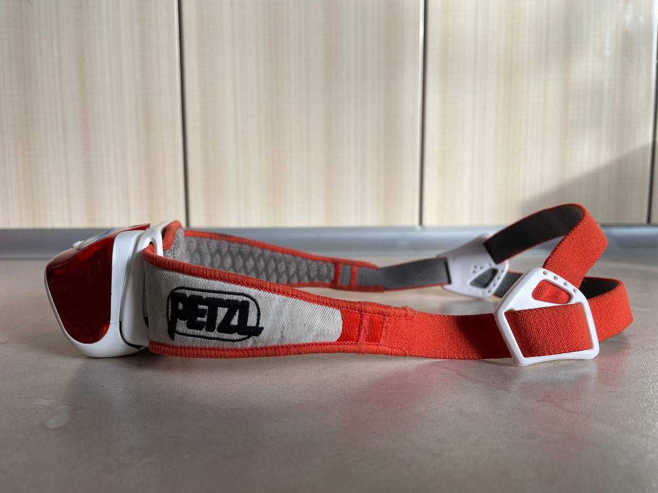 Налобный фонарик Petzl Reactik Plus